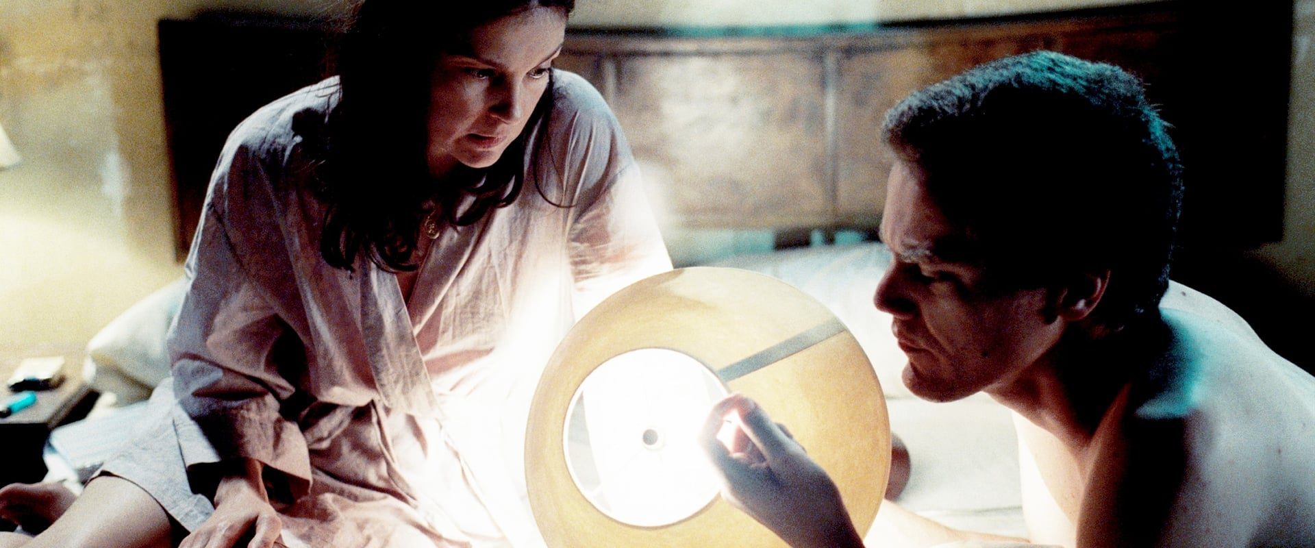 دانلود فیلم Bug 2006 (حشره 2006) بدون سانسور با زیرنویس فارسی