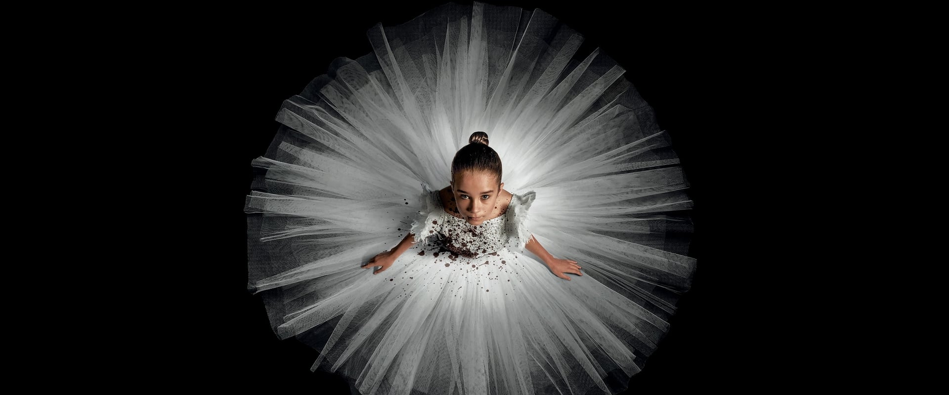 دانلود فیلم Abigail 2024 (ابیگیل 2024) بدون سانسور با زیرنویس فارسی