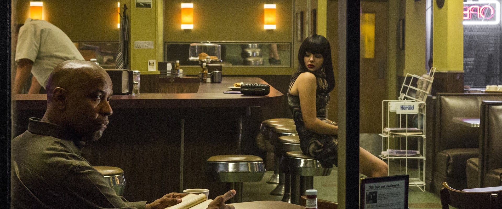 دانلود فیلم The Equalizer 2014 (اکولایزر  2014) بدون سانسور با زیرنویس فارسی