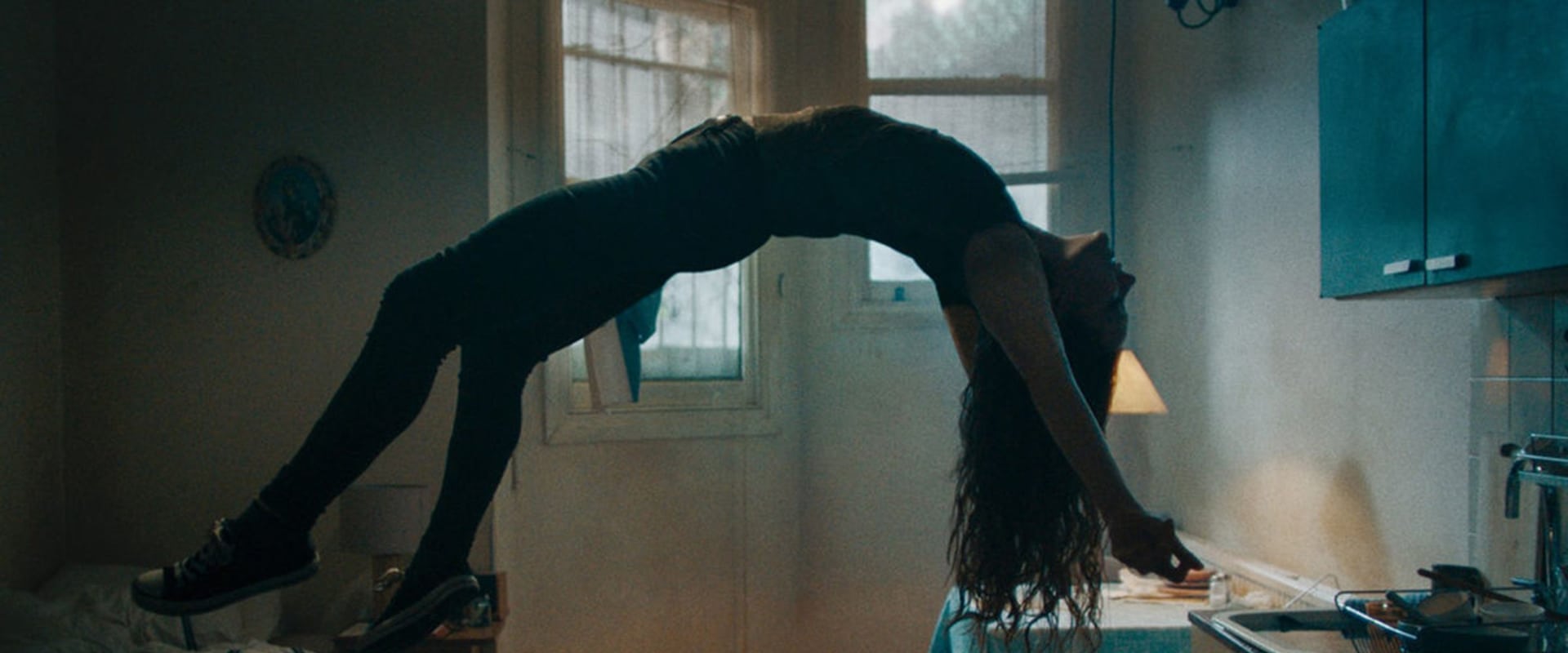 دانلود فیلم Saint Maud 2019 (قدیسه ماد 2019) بدون سانسور با زیرنویس فارسی