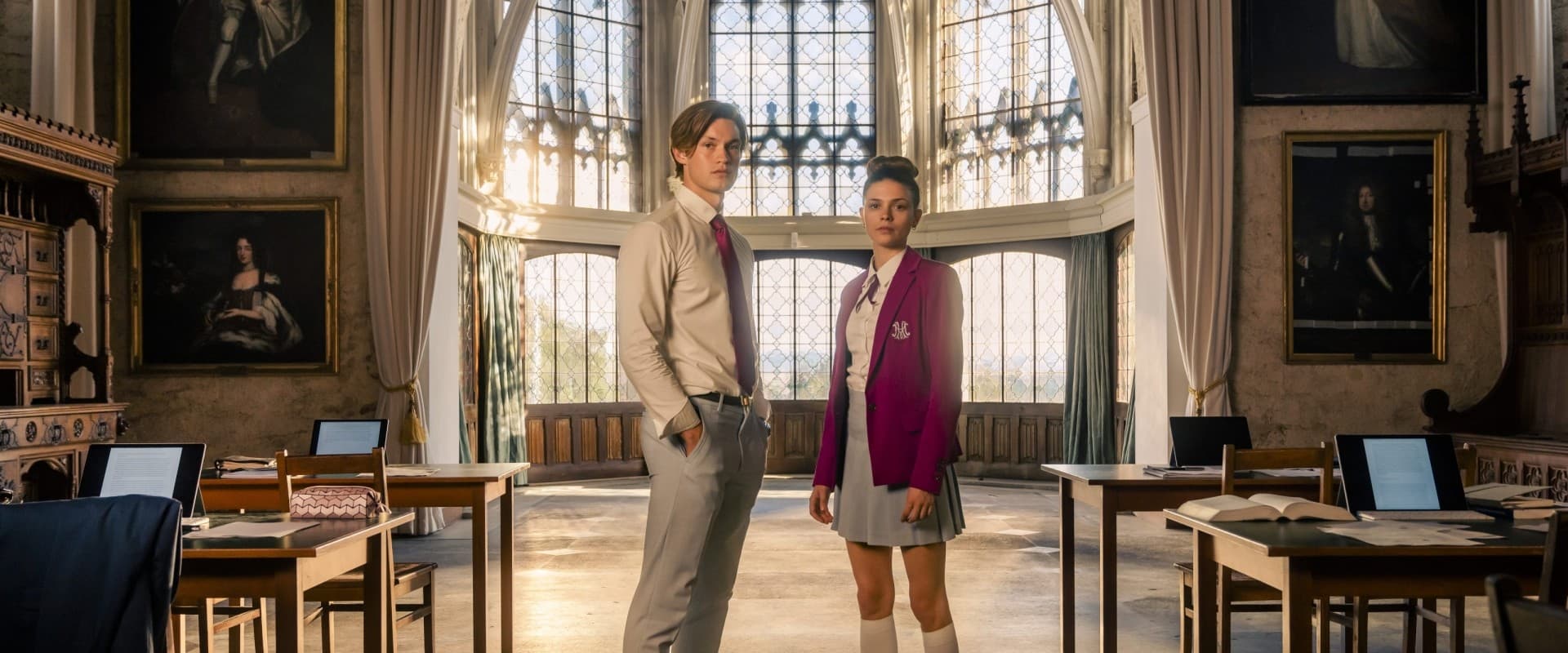 دانلود سریال Maxton Hall: The World Between Us (مکستون هال: دنیای بین ما 2024–) بدون سانسور با زیرنویس فارسی