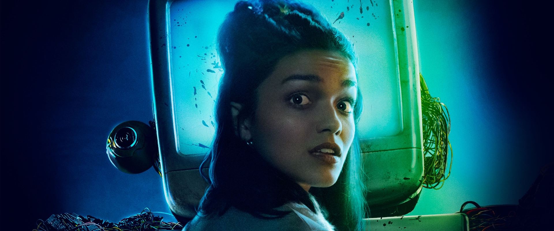 دانلود فیلم Y2k 2024 (بحران هزاره 2024) بدون سانسور با زیرنویس فارسی