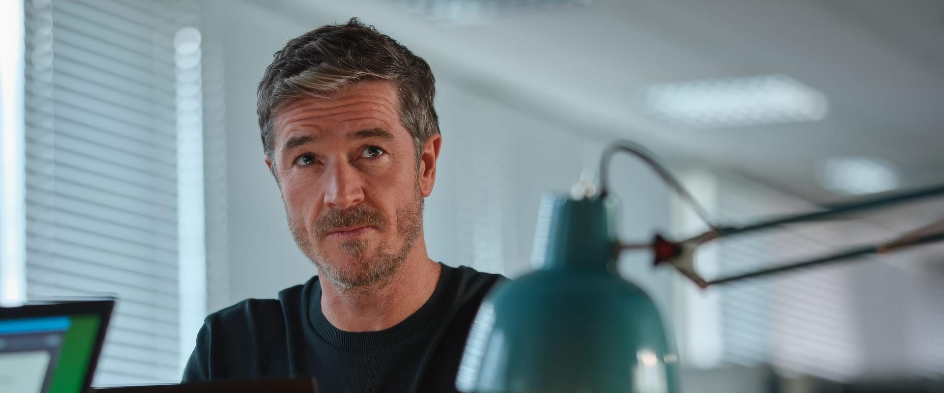 دانلود سریال Protection (محافظت 2024–) بدون سانسور با زیرنویس فارسی