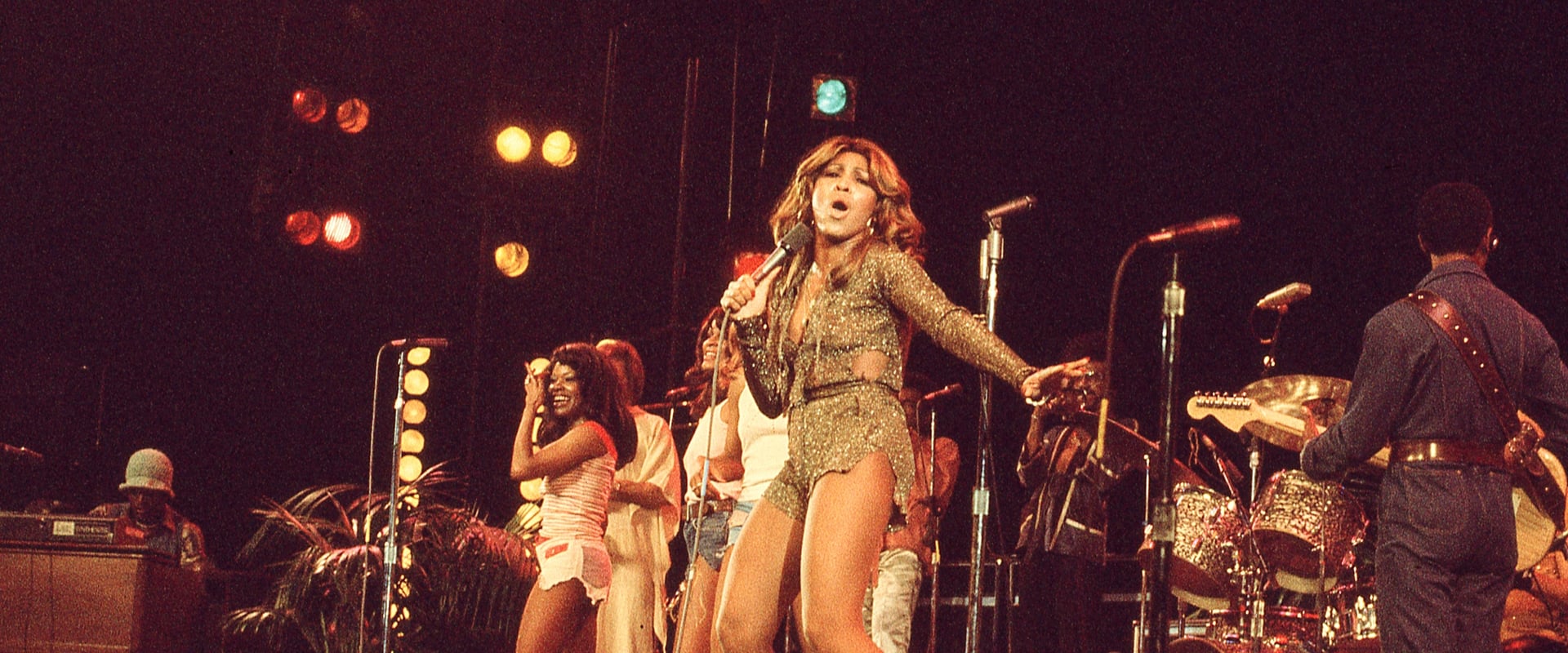 دانلود فیلم Tina 2021 (تینا 2021) بدون سانسور با زیرنویس فارسی