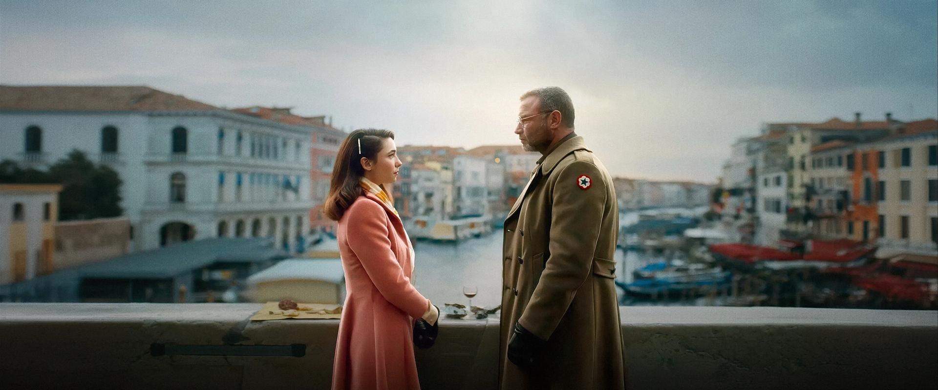 دانلود فیلم Across the River and Into the Trees 2022 (در امتداد رودخانه و به سمت درخت‌ها 2022) بدون سانسور با زیرنویس فارسی