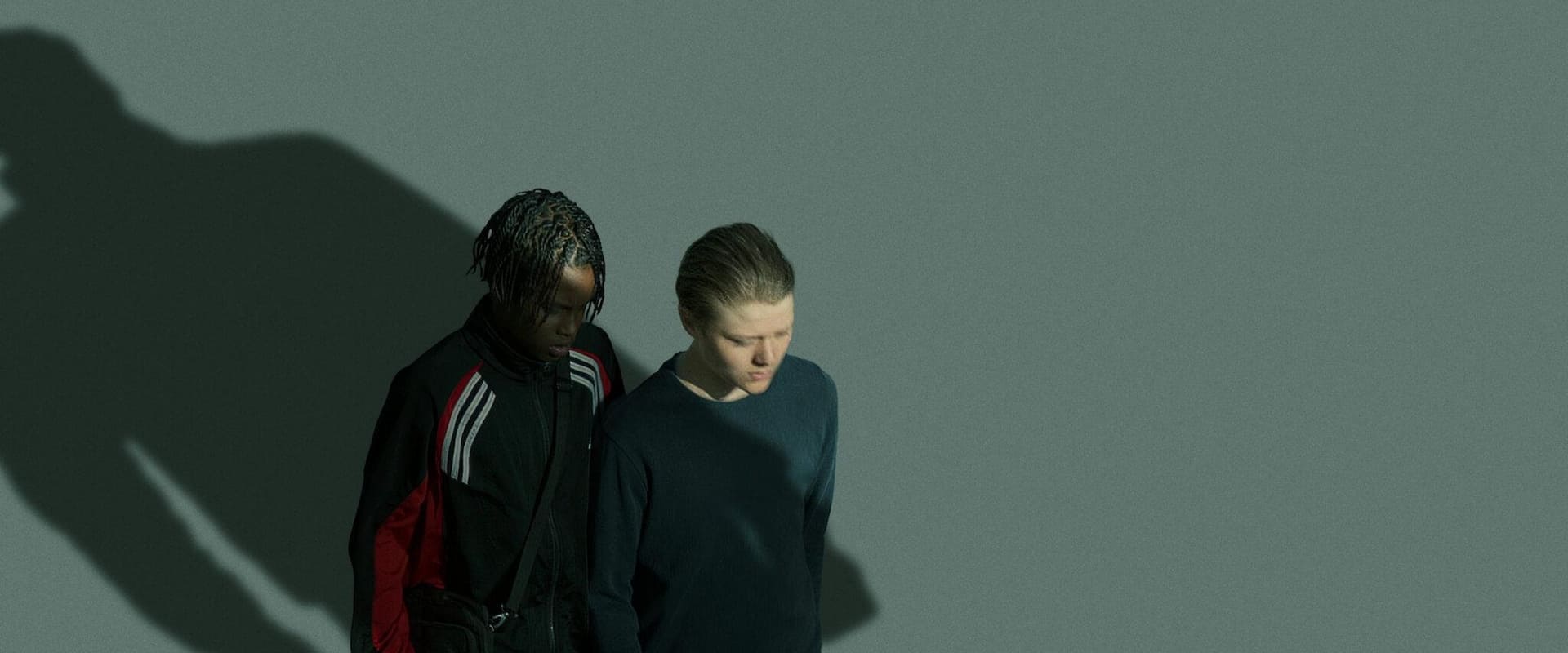 دانلود سریال Deliver Me (نجاتم بده 2024) بدون سانسور با زیرنویس فارسی