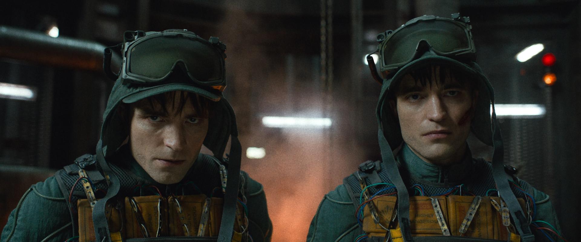 دانلود فیلم Mickey 17 2025 (میکی ۱۷ 2025) بدون سانسور با زیرنویس فارسی