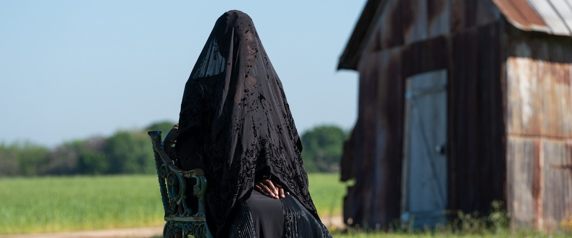 دانلود فیلم The Woman in the Yard 2025 (زنی در محوطه 2025) بدون سانسور با زیرنویس فارسی