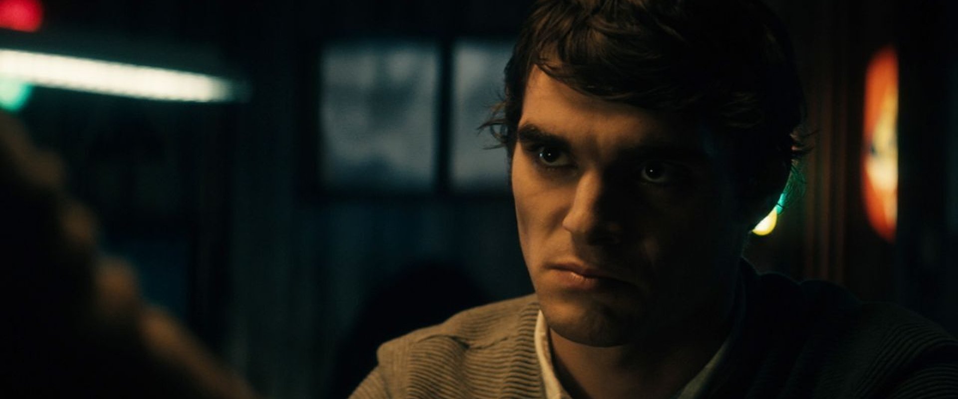 دانلود فیلم The Oak Room 2020 (اتاق بلوطی 2020) بدون سانسور با زیرنویس فارسی