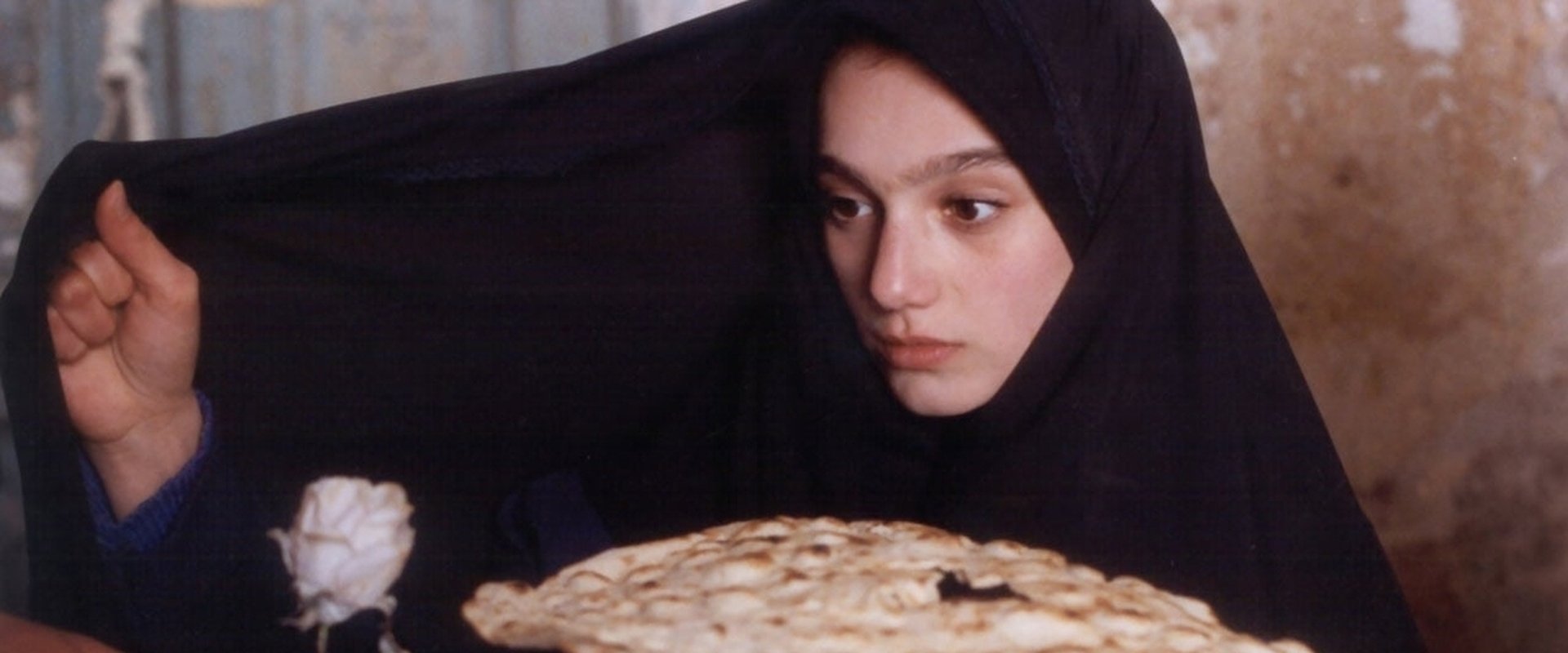 دانلود فیلم A Moment of Innocence 1996 (نون و گلدون 1996) بدون سانسور با زیرنویس فارسی