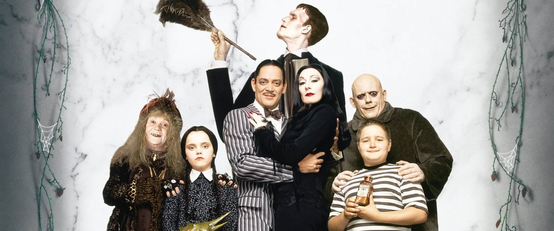 دانلود فیلم The Addams Family 1991 (خانواده آدامز 1991) بدون سانسور با زیرنویس فارسی