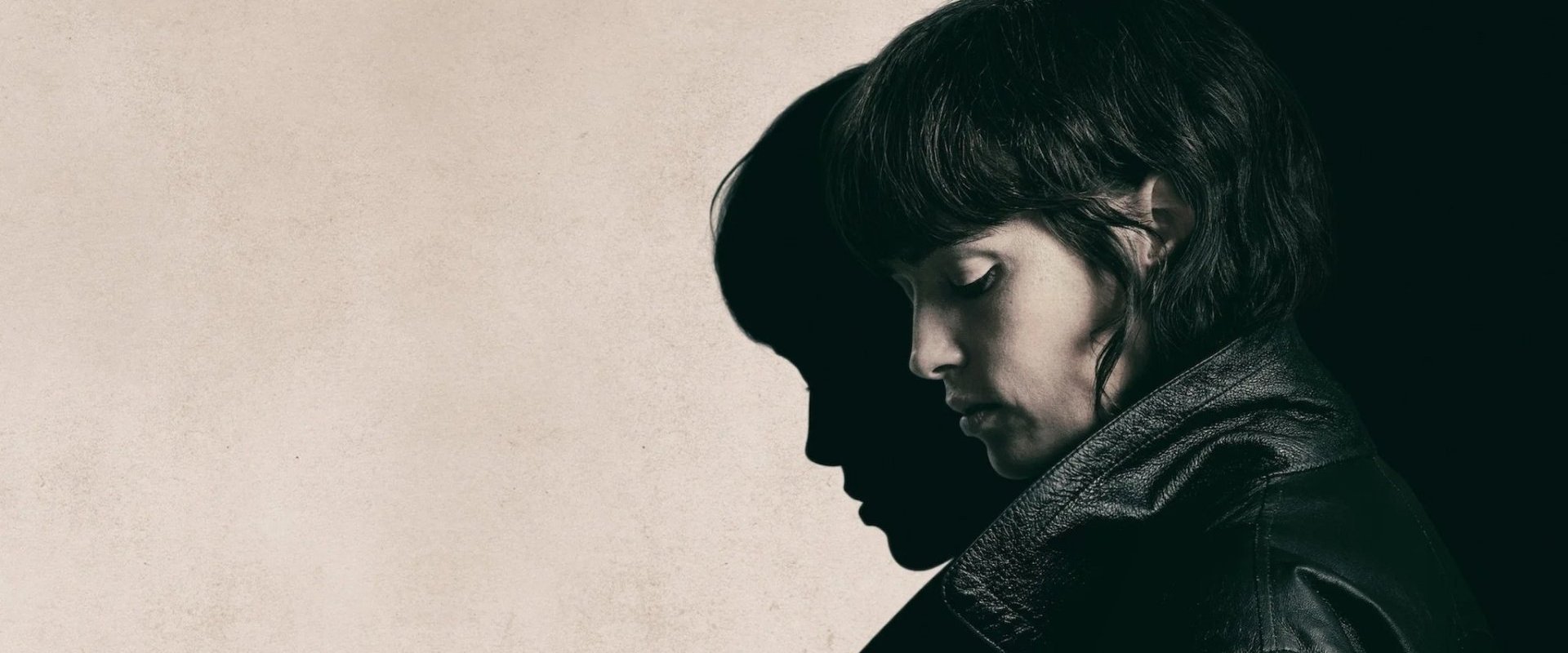 دانلود فیلم She Walks in Darkness 2025 (او در تاریکی قدم می‌زند 2025) بدون سانسور با زیرنویس فارسی