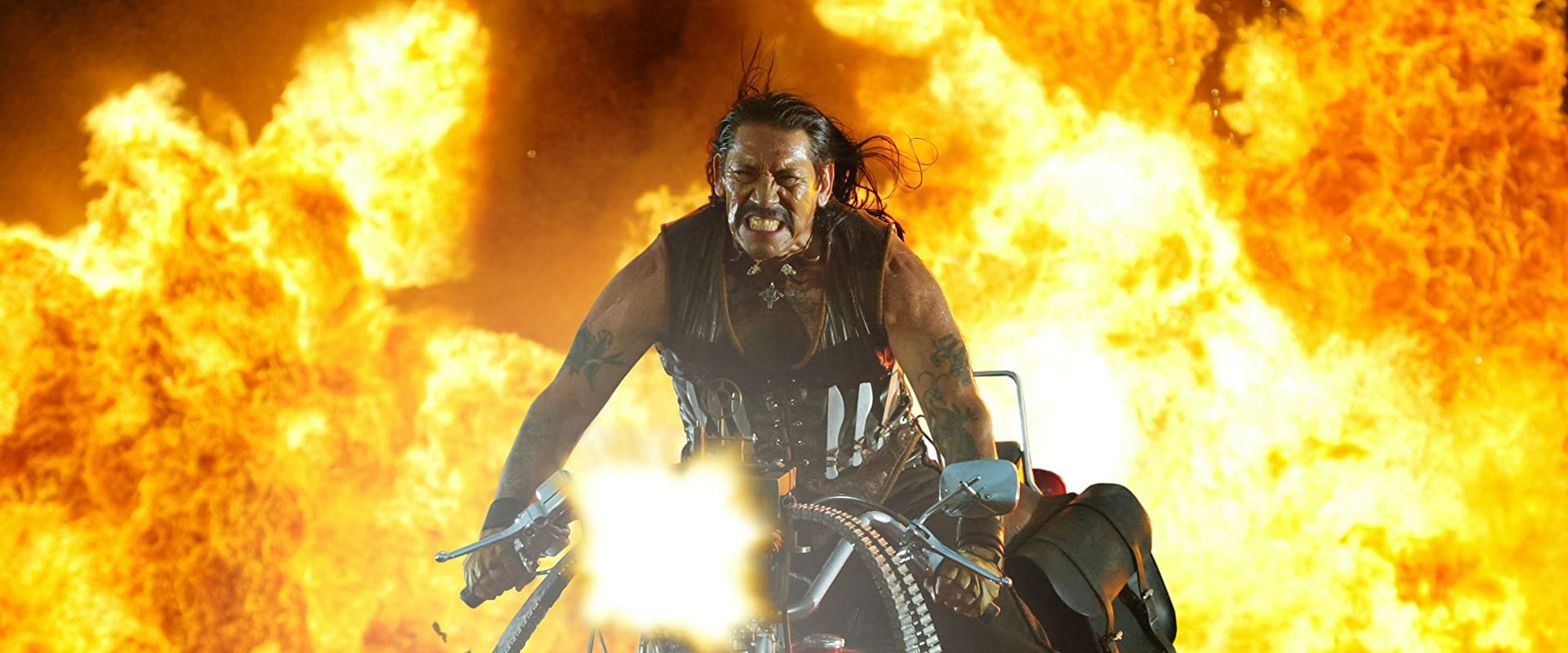 دانلود فیلم Machete 2010 (ماچته 2010) بدون سانسور با زیرنویس فارسی