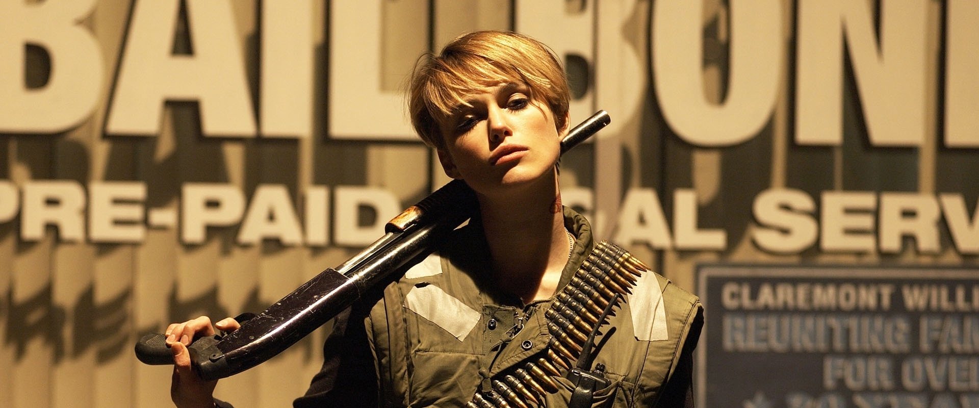 دانلود فیلم Domino 2005 (دومینو 2005) بدون سانسور با زیرنویس فارسی